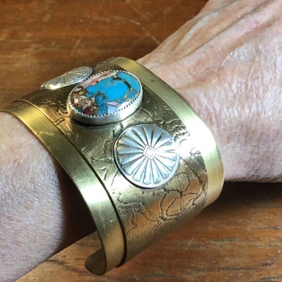 Turquoise & Spiny Oyster Brass Cuff Bracelet, NEW - Picture 3 of 5